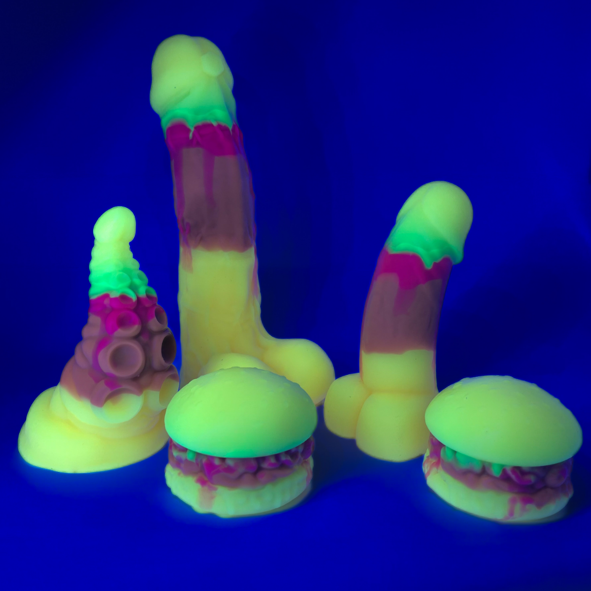 Frankie 'Burgy Nights' UV medium soft (OO30)