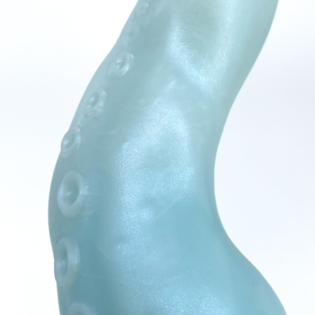 Colossus 'Roll For Frost Damage!' GITD small soft (OO30) *NEW TOY!*
