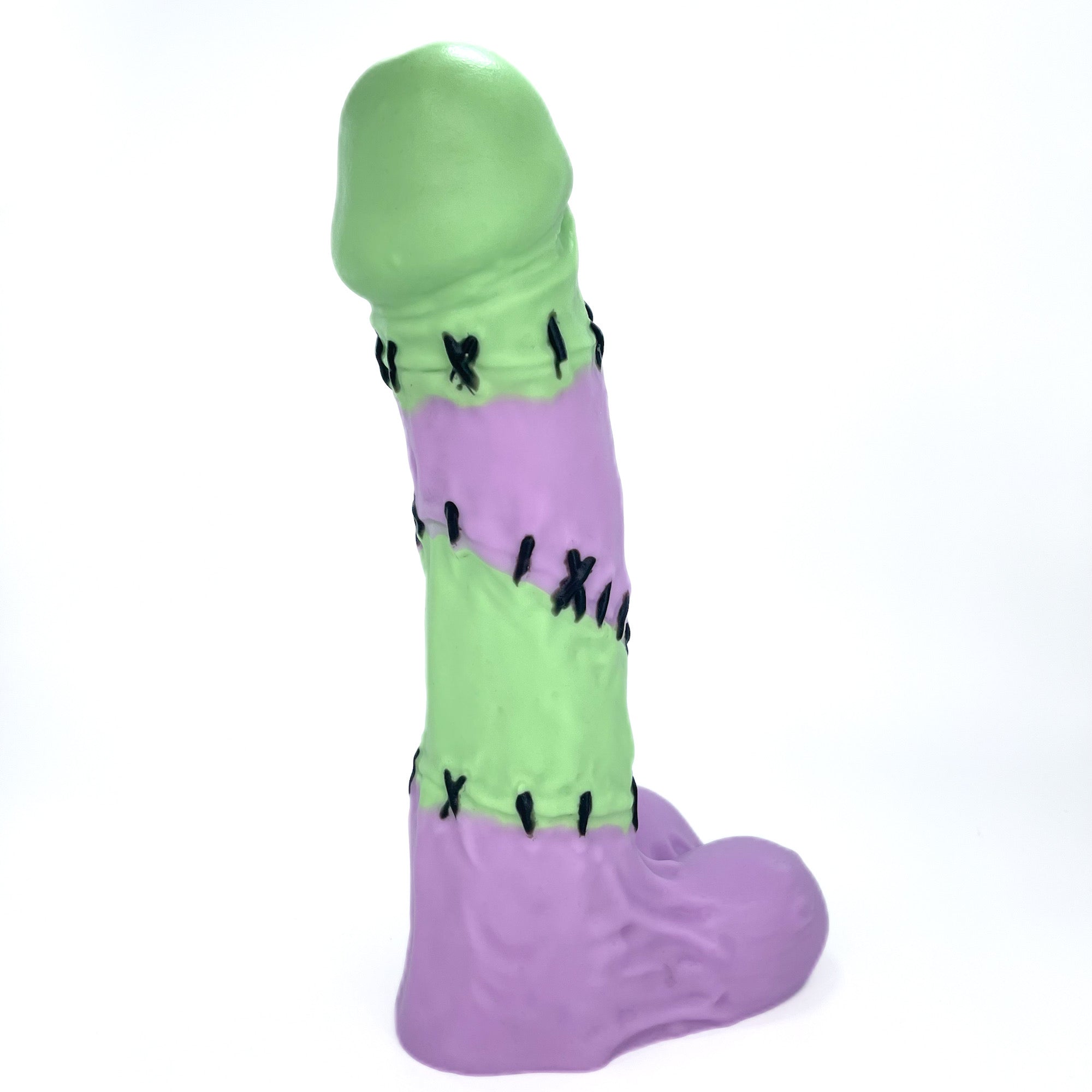 Frankie 'Pastel-weenie' monstrous medium (OO50)