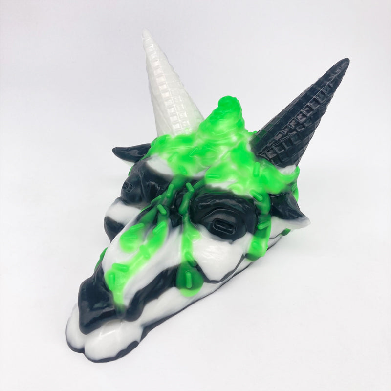 Baphomelt Sandworm UV soft (OO30) #1 **NEW GRINDER  TOY**