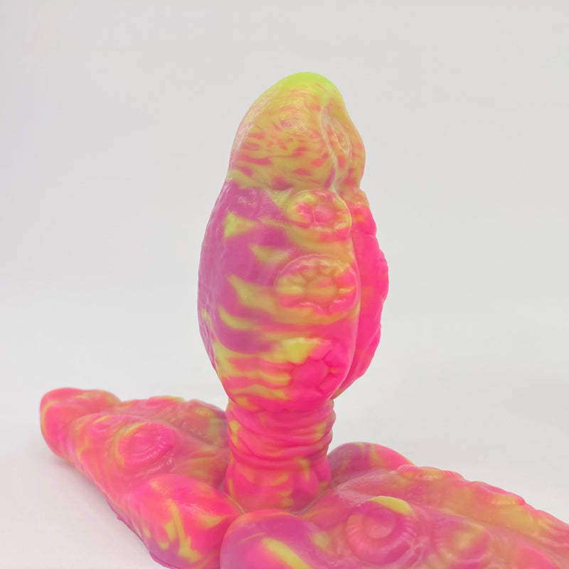 Skwee small plug large base Ribbons soft (OO30) **NEW VAGINA PLUG**