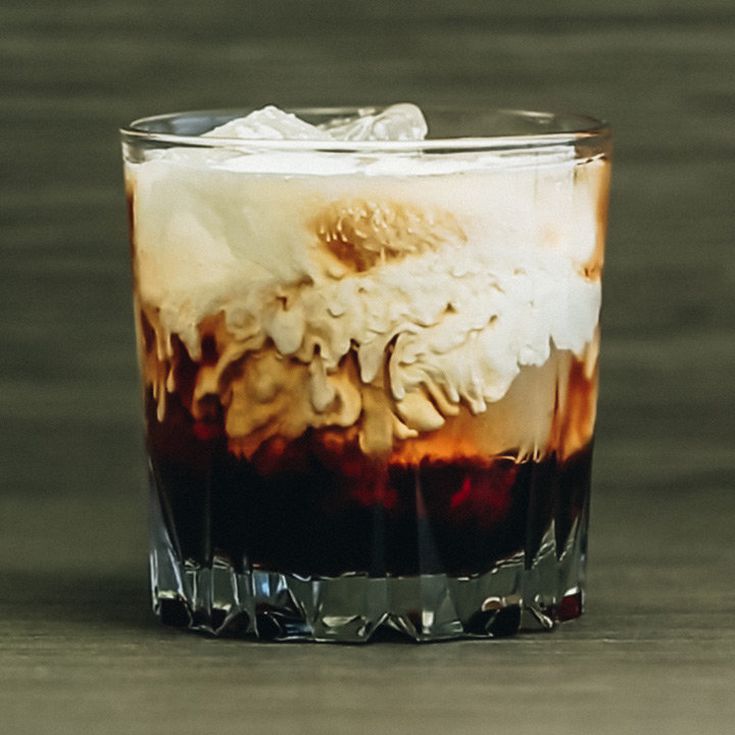 Tenton 'World Cocktail Day' White Russian small medium (OO50)