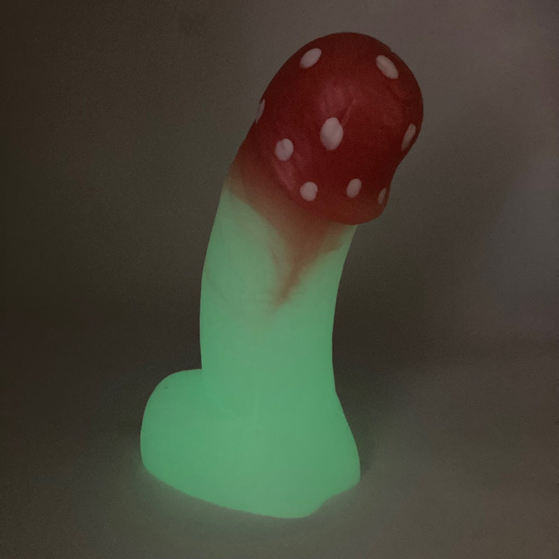 Woodsman Magical Mushroom GITD monstrous super soft #1 (OO20)